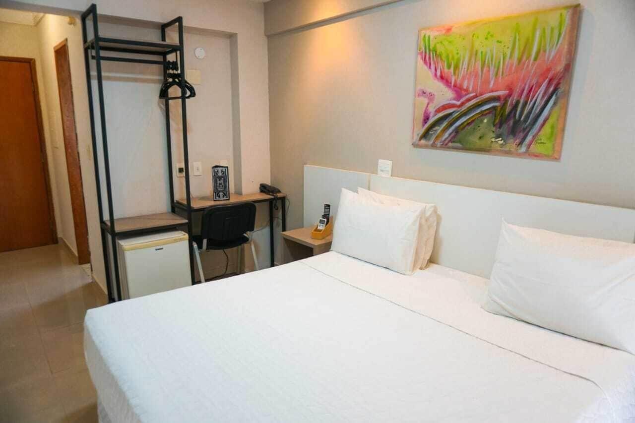 Hotel Pedra Negra Gov. Valadares Говернадор-Валадарис Экстерьер фото