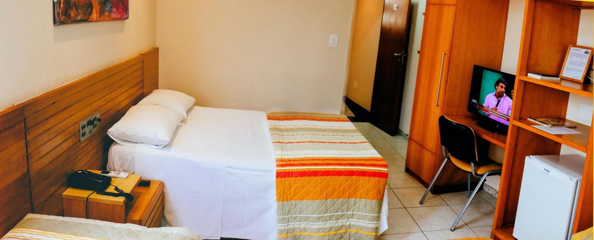 Hotel Pedra Negra Gov. Valadares Говернадор-Валадарис Экстерьер фото