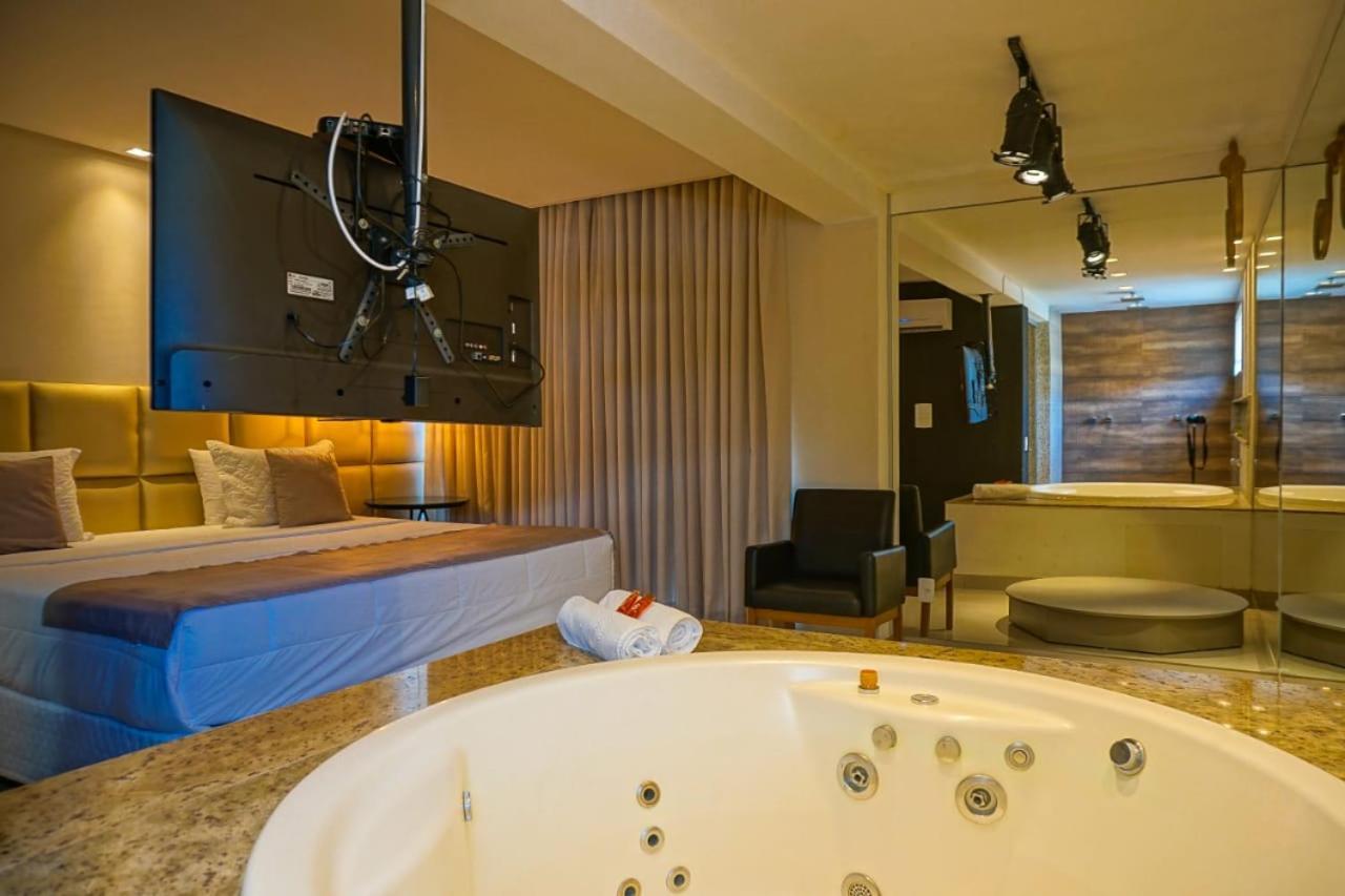 Hotel Pedra Negra Gov. Valadares Говернадор-Валадарис Экстерьер фото