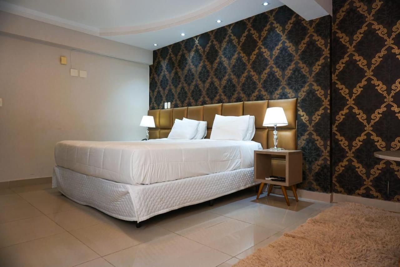 Hotel Pedra Negra Gov. Valadares Говернадор-Валадарис Экстерьер фото