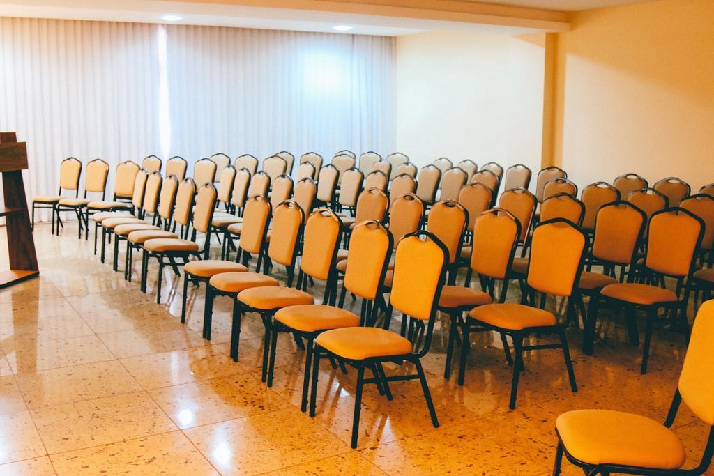 Hotel Pedra Negra Gov. Valadares Говернадор-Валадарис Экстерьер фото