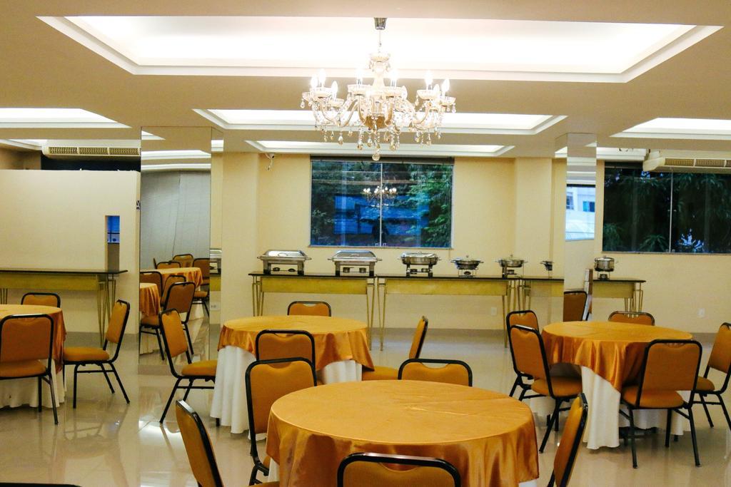 Hotel Pedra Negra Gov. Valadares Говернадор-Валадарис Экстерьер фото